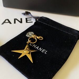 Chanel Holiday Gold Comet Charm